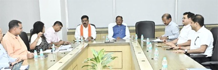मुख्यमंत्री विष्णुदेव साय ने पंचायत एवं ग्रामीण विकास विभाग के कार्यों की गहन समीक्षा की मुख्यमंत्री विष्णुदेव साय ने पंचायत एवं ग्रामीण विकास विभाग के कार्यों की गहन समीक्षा की