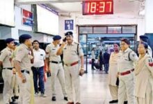 रायपुर एयरपोर्ट पर विजिटर्स एंट्री बैन, रेलवे पुलिस भी अलर्ट मोड पर