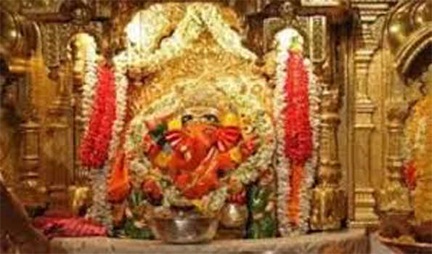 मुंबई के सिद्धिविनायक मंदिर में सुरक्षा कारणों से नारियल, प्रसाद पर प्रतिबंध मुंबई के सिद्धिविनायक मंदिर में सुरक्षा कारणों से नारियल, प्रसाद पर प्रतिबंध