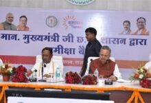 मुख्यमंत्री विष्णु देव साय ने दिया स्पष्ट संदेश: कमिश्नर और कलेक्टर करें नियमित प्रवास; राजस्व न्यायालय का समयबद्ध और नियमित संचालन करें सुनिश्चित