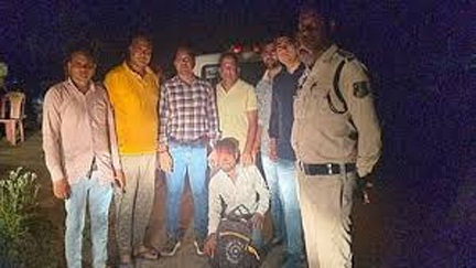 राजधानी रायपुर के कपड़ा दुकान से 27 लाख की चोरी राजधानी रायपुर के कपड़ा दुकान से 27 लाख की चोरी