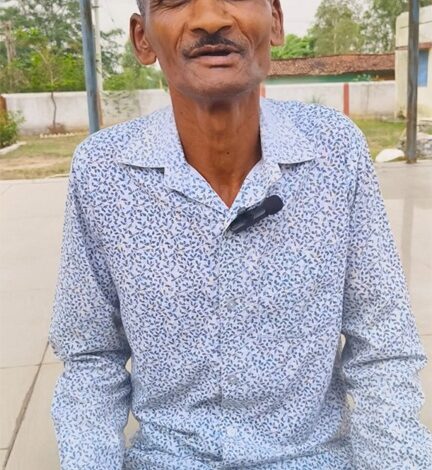 अभिलेख में त्रुटि सुधार होने पर बहुत खुश हैं पवन अब मिलेगा शासकीय योजनाओं का लाभ अभिलेख में त्रुटि सुधार होने पर बहुत खुश हैं पवन अब मिलेगा शासकीय योजनाओं का लाभ