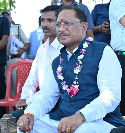 समाधान के संकल्प के साथ आगे बढ़ रहा सुशासन तिहार समाधान के संकल्प के साथ आगे बढ़ रहा सुशासन तिहार