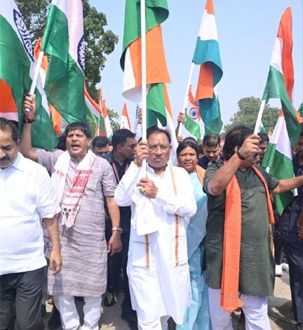 देशभक्ति के रंग में रंगा छत्तीसगढ़ देशभक्ति के रंग में रंगा छत्तीसगढ़