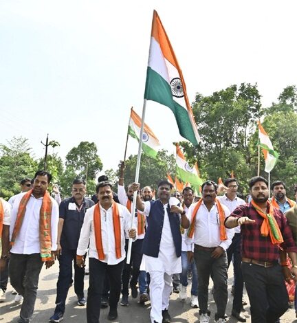 चिंगावरम, सुकमा में उपमुख्यमंत्री विजय शर्मा एवं मंत्री केदार कश्यप का दौरा चिंगावरम, सुकमा में उपमुख्यमंत्री विजय शर्मा एवं मंत्री केदार कश्यप का दौरा