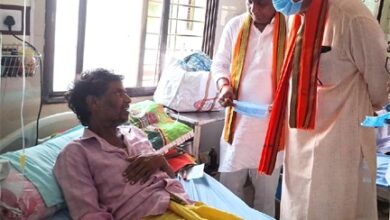 स्वास्थ्य मंत्री श्याम बिहारी जायसवाल ने जिला अस्पताल महासमुंद का किया औचक निरीक्षण