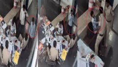 थाना मौदहापारा में युवक ने अपना गला काटा