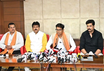 कल पूरी दुनिया, मोदी जी के नेतृत्व में योग फॉर वन अर्थ,वन हेल्थ, की थीम पर योग दिवस मनाएगी:ओपी चौधरी कल पूरी दुनिया, मोदी जी के नेतृत्व में योग फॉर वन अर्थ,वन हेल्थ, की थीम पर योग दिवस मनाएगी:ओपी चौधरी