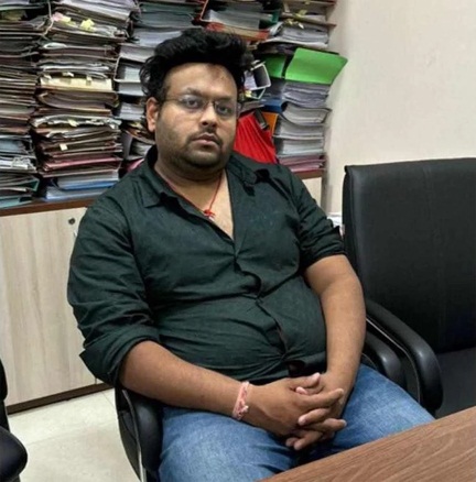 GST चोरी करने वाला लोहा व्यापारी गिरफ्तार GST चोरी करने वाला लोहा व्यापारी गिरफ्तार