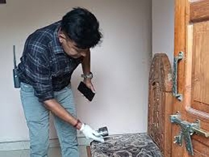 मत्स्य विभाग संचालक के घर लाखों की चोरी मत्स्य विभाग संचालक के घर लाखों की चोरी