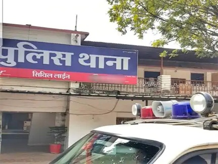 रायपुर में नाबालिगों ने परिवार पर किया चाकू से हमला रायपुर में नाबालिगों ने परिवार पर किया चाकू से हमला