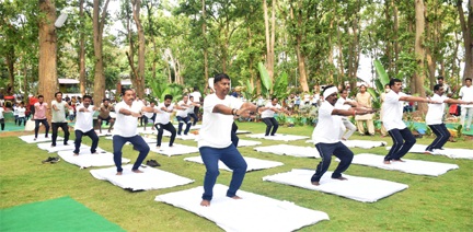 ’योग स्वस्थ समाज का आधार है, इसे जीवन का हिस्सा बनाएं – वनमंत्री केदार कश्यप’ ’योग स्वस्थ समाज का आधार है, इसे जीवन का हिस्सा बनाएं – वनमंत्री केदार कश्यप’