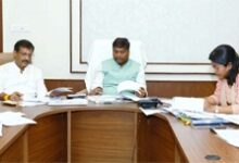 रासायनिक खादों की कालाबाजारी बर्दास्त नहीं, समितियों में खाद का हो पर्याप्त भण्डारण: मंत्री केदार कश्यप