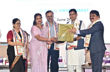 युवा शक्ति देश के विकास को गति देने में सक्षम : राजस्व मंत्री टंक राम वर्मा युवा शक्ति देश के विकास को गति देने में सक्षम : राजस्व मंत्री टंक राम वर्मा