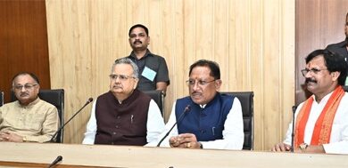 राजनांदगांव के नागरिक प्रतिनिधिमंडल ने की मुख्यमंत्री से सौजन्य भेंट : प्रयास विद्यालय, नालंदा परिसर सहित विभिन्न विकास कार्यों के लिए जताया आभार