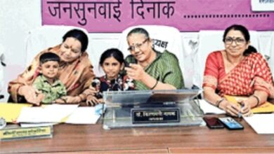 पत्नी ने आयोग को सुनाई व्यथा, तो दूसरी महिला पर कार्रवाई