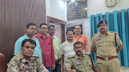 रकम दोगुना करने के नाम पर सवा करोड़ रुपये की धोखाधड़ी, पांच गिरफ्तार रकम दोगुना करने के नाम पर सवा करोड़ रुपये की धोखाधड़ी, पांच गिरफ्तार