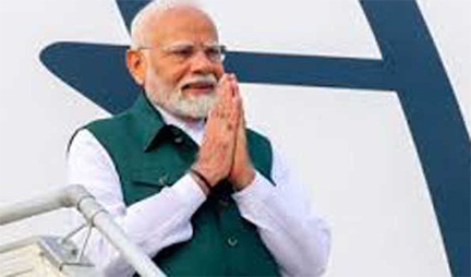 पांच देशों की सफल यात्रा के बाद स्वदेश लौटे मोदी पांच देशों की सफल यात्रा के बाद स्वदेश लौटे मोदी