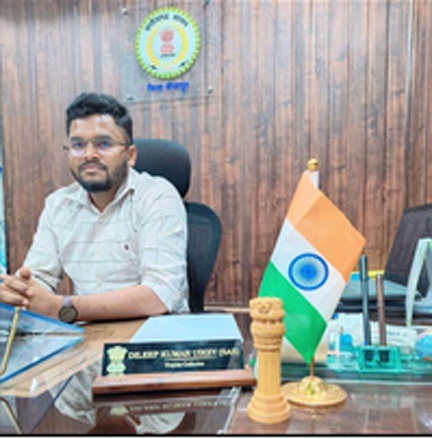 डिप्टी कलेक्टर के खिलाफ दुष्कर्म का आरोप डिप्टी कलेक्टर के खिलाफ दुष्कर्म का आरोप