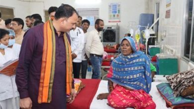 स्वास्थ्य मंत्री  जायसवाल ने कोण्डागांव व फरसगांव में शासकीय अस्पतालों का किया निरीक्षण