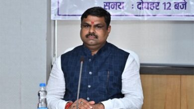 शिक्षा विभाग के अधिकारी शिक्षण कार्य को सर्वोच्च प्राथमिकता दें : मंत्री गजेन्द्र यादव