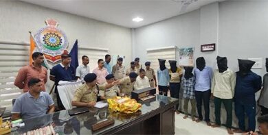  के सी जी पुलिस ने पार्सल बम  साज़िश का भंडाफोड़ किया : स्पीकर में छिपा 2 किलो आईईडी बरामद, सात आरोपी गिरफ्तार; विस्फोटक आपूर्ति नेटवर्क का पर्दाफाश