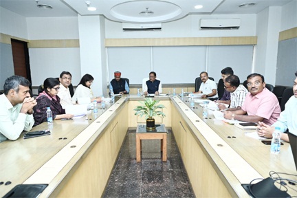 हिंसक वन्यप्राणियों द्वारा जनहानि, फसल हानि के प्रकरणों का संवेदनशीलता से करें निराकरण : मुख्यमंत्री विष्णु देव साय हिंसक वन्यप्राणियों द्वारा जनहानि, फसल हानि के प्रकरणों का संवेदनशीलता से करें निराकरण : मुख्यमंत्री विष्णु देव साय
