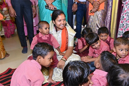 आंगनबाड़ी पुनर्वास केंद्र के बच्चों और महिलाओं के हित में दिए अहम निर्देश: राजवाड़े आंगनबाड़ी पुनर्वास केंद्र के बच्चों और महिलाओं के हित में दिए अहम निर्देश: राजवाड़े