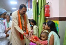 स्वास्थ्य मंत्री श्याम बिहारी जायसवाल ने बीजापुर में औचक निरीक्षणों से जांची विभागीय काम की हकीकत