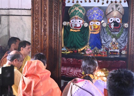केंद्रीय मंत्री अन्नपूर्णा देवी ने रायपुर में भगवान जगन्नाथ का किया दर्शन