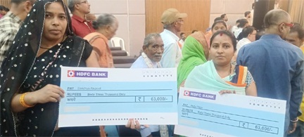 पक्का आशियाना मिलने से खिले चेहरे