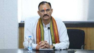 स्वास्थ्य मंत्री की अध्यक्षता में सभी चिकित्सा महाविद्यालयों के डीन एवं मेडिकल सुपरिटेंडेंट की समीक्षा बैठक