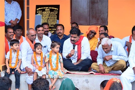 उपमुख्यमंत्री विजय शर्मा ने ग्राम कुरूवा में सामुदायिक भवन का किया लोकार्पण