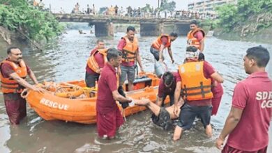 मछली पकड़ने गए दो लोगों की नाले में बहने से मौत
