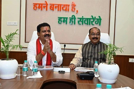 करसाय ता बस्तर बरसाय ता बस्तर : उप मुख्यमंत्री द्वय अरुण साव और विजय शर्मा ने बस्तर ओलंपिक की तैयारियों की समीक्षा की करसाय ता बस्तर बरसाय ता बस्तर : उप मुख्यमंत्री द्वय अरुण साव और विजय शर्मा ने बस्तर ओलंपिक की तैयारियों की समीक्षा की