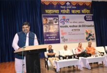 हिन्दी पत्रकारिता की द्विशती पर आयोजित संगोष्ठी में शामिल हुए स्कूल शिक्षा मंत्री यादव