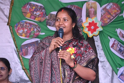 मंत्री लक्ष्मी राजवाड़े ने सरगुज़ा प्रवास के दौरान विभिन्न संस्थाओं का किया निरीक्षण