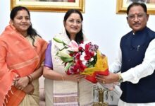 मुख्यमंत्री विष्णु देव साय से केंद्रीय महिला एवं बाल विकास मंत्री अन्नपूर्णा देवी ने की सौजन्य भेंट