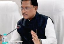 मुख्यमंत्री साय के निर्देश पर त्वरित अमल : बाढ़ पीड़ितों को राशन-ईलाज के साथ अब जरूरी दस्तावेज बनाने का काम भी शुरू