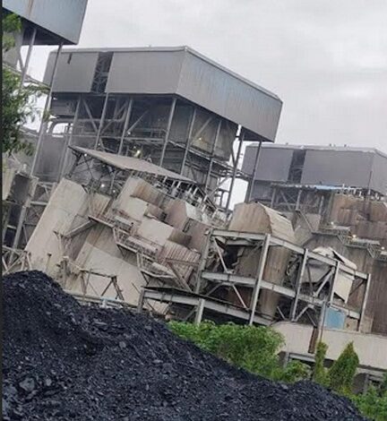 बालको प्लांट में बड़ा हादसा, पहले भी हो चुका हैं चिमनी हादसा, सुरक्षा में लापरवाही की संभावना .. राख फिल्टर भरभरा के गिरा बालको प्लांट में बड़ा हादसा, पहले भी हो चुका हैं चिमनी हादसा, सुरक्षा में लापरवाही की संभावना .. राख फिल्टर भरभरा के गिरा