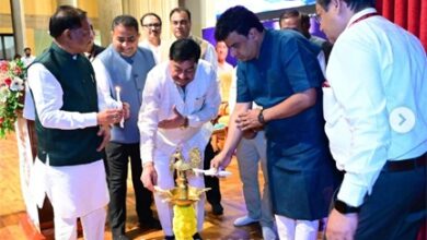 सराफा एसोसिएशन के प्रदेश अध्यक्ष कमल सोनी ने मुख्यमंत्री के समक्ष स्वर्णकला बोर्ड के गठन का प्रस्ताव रखा