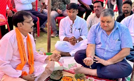 पर्यटन एवं संस्कृति मंत्री राजेश अग्रवाल ने नए कॉलेज भवन का किया भूमिपूजन पर्यटन एवं संस्कृति मंत्री राजेश अग्रवाल ने नए कॉलेज भवन का किया भूमिपूजन