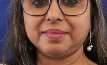 CG कांग्रेस: रायपुर शहर कांग्रेस अध्यक्ष की दावेदार ने फेसबुक पर क्यों की यह तीखी पोस्ट? ‘नारी न्याय’ और ‘आधी आबादी-आधा हक’ की पुकार, राहुल गांधी पर उम्मीदों का बोझ… पुराने मठाधीशों पर कसा तंज, पढ़ें पूरी अनकही कहानी