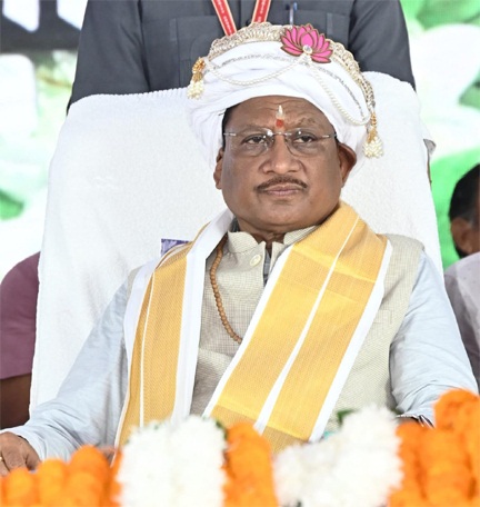 गुरु घासीदास बाबा के आदर्शों पर चलकर बनाएंगे विकसित छत्तीसगढ़ : मुख्यमंत्री साय गुरु घासीदास बाबा के आदर्शों पर चलकर बनाएंगे विकसित छत्तीसगढ़ : मुख्यमंत्री साय