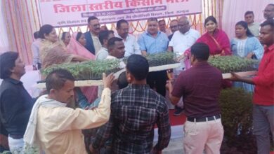 फसल विविधीकरण एवं जैविक खेती का मार्गदर्शन मिला किसानों को किसान मेंला में फसल विविधीकरण एवं जैविक खेती का मार्गदर्शन मिला किसानों को किसान मेंला में