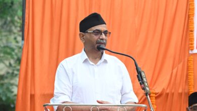 विजयादशमी उत्सव: आपसी संवाद बढाकर समाज को संगठित करना है : डॉ पूर्णेंदु सक्सेना