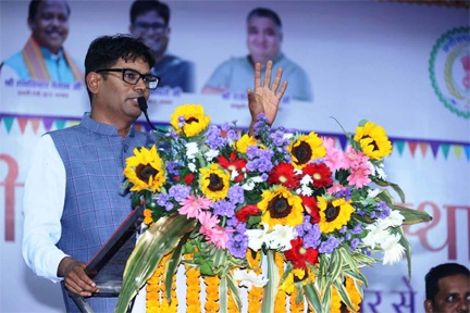 राज्य निर्माण के बाद छत्तीसगढ़ तेजी से विकास के पथ पर है अग्रसर-वित्त मंत्री  ओ.पी.चौधरी राज्य निर्माण के बाद छत्तीसगढ़ तेजी से विकास के पथ पर है अग्रसर-वित्त मंत्री  ओ.पी.चौधरी