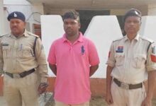 सोशल मीडिया पर की दोस्ती, मोबाइल पर की वर्चुअल शादी, ब्लैकमेल कर सुहागरात मनाने दोस्त को भेजना पड़ा महंगा, आरोपी गिरफ्तार