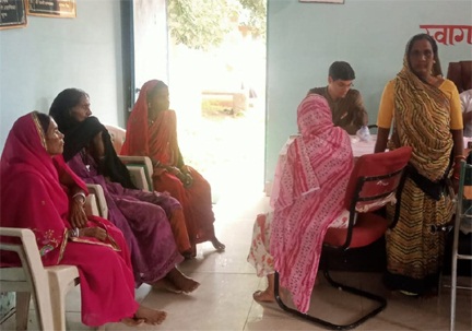 सुरक्षा और सम्मान साथ-साथ—महासमुंद में जरूरतमंदों को मिल रहा नियमित पेंशन लाभ सुरक्षा और सम्मान साथ-साथ—महासमुंद में जरूरतमंदों को मिल रहा नियमित पेंशन लाभ