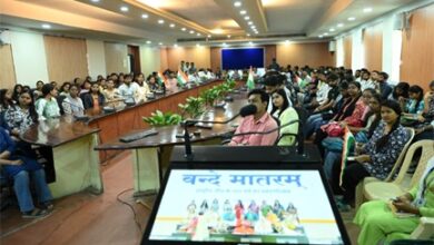 कृषि महाविद्यालय, रायपुर में किया गया “वंदे मातरम” के 150वें वर्ष समारोह का सीधा प्रसारण